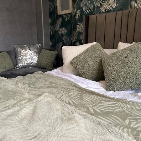 Cozy Downtown Studio Flat In Sheffield Apartment Exterior foto