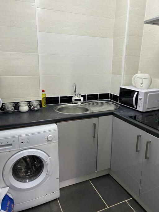 Cozy Downtown Studio Flat In Sheffield Apartment Exterior foto